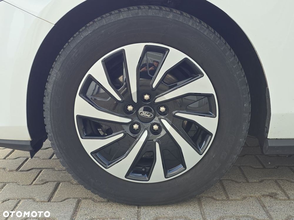 Ford Focus 1.0 EcoBoost Titanium - 25