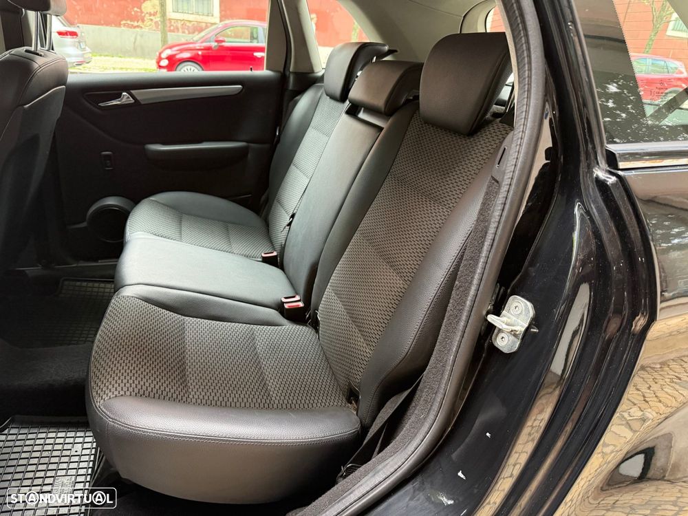 Mercedes-Benz B 180 CDI - 9