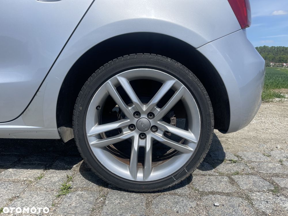 Audi A1 Sportback 1.6 TDI Ambition S tronic - 9