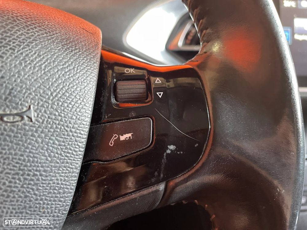 Peugeot 308 e-HDi FAP 115 Stop&Start Allure - 19