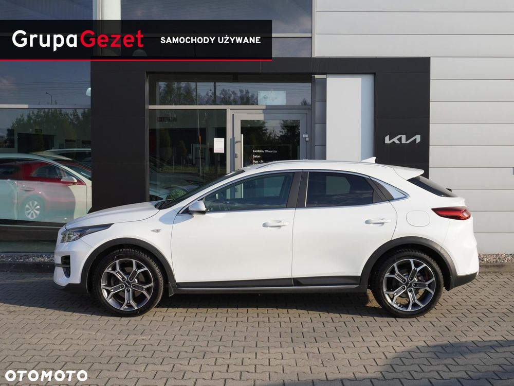 Kia XCeed 1.5 T-GDI M - 4