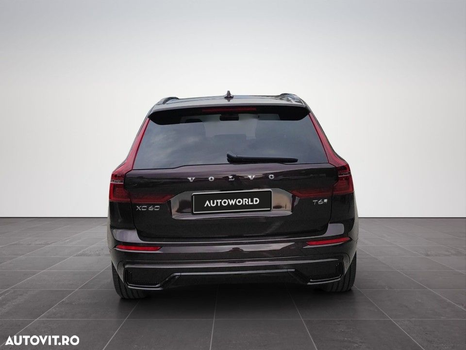 VOLVO XC60 2025 — imagine 7