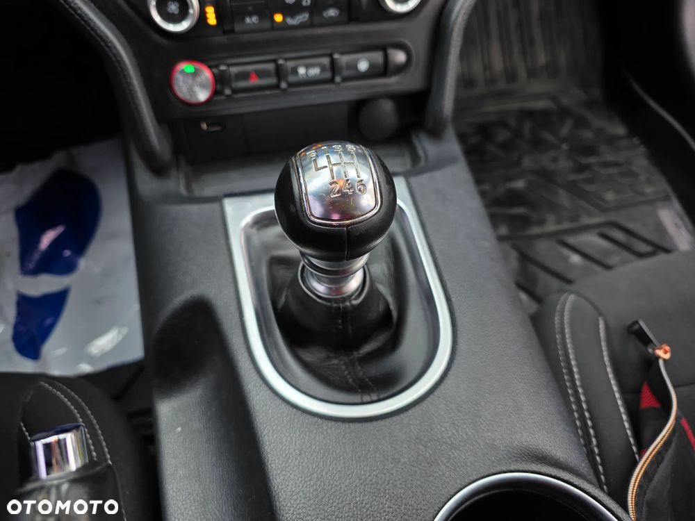 Ford Mustang 2.3 Eco Boost - 21