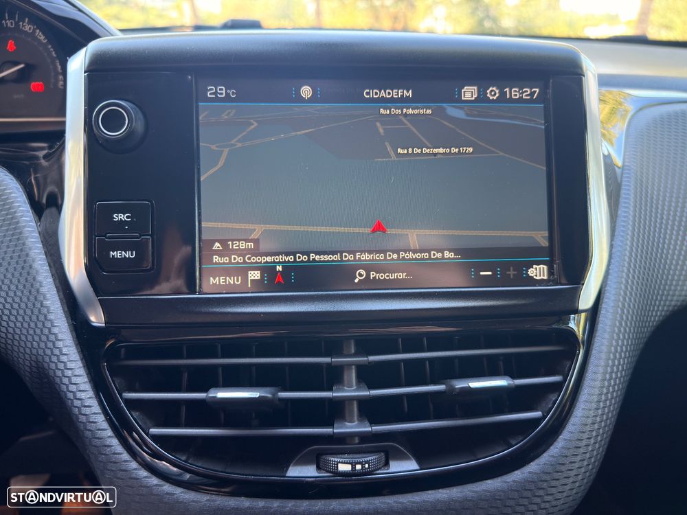 Peugeot 2008 1.2 PureTech Allure - 16