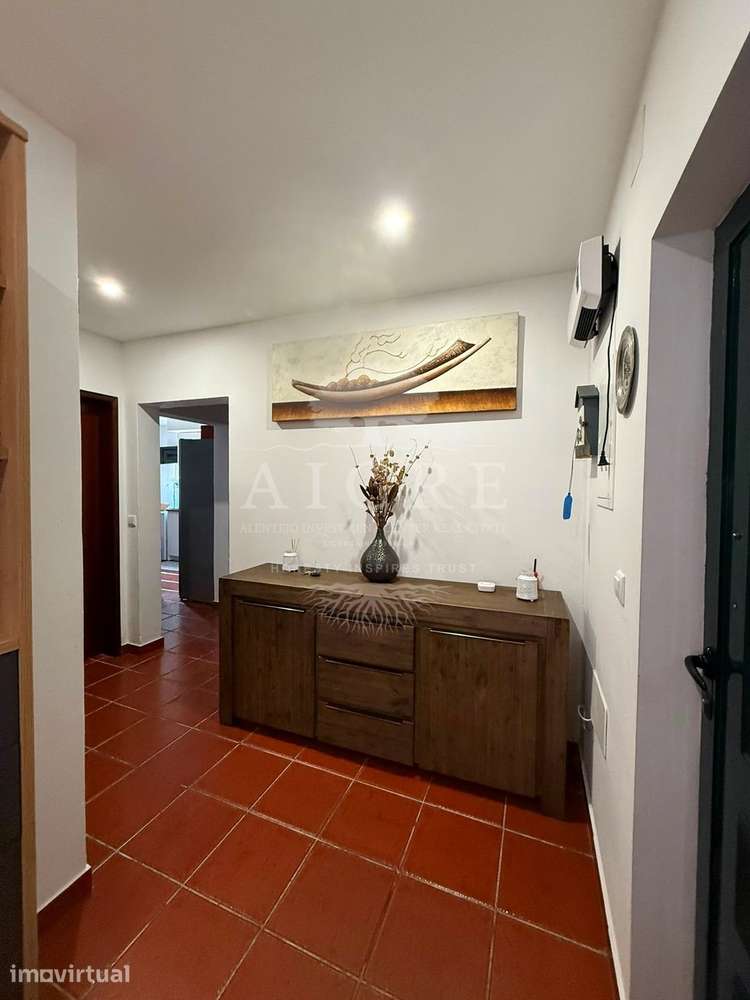 Moradia T2 localizada em Valverde - Grande imagem: 4/15