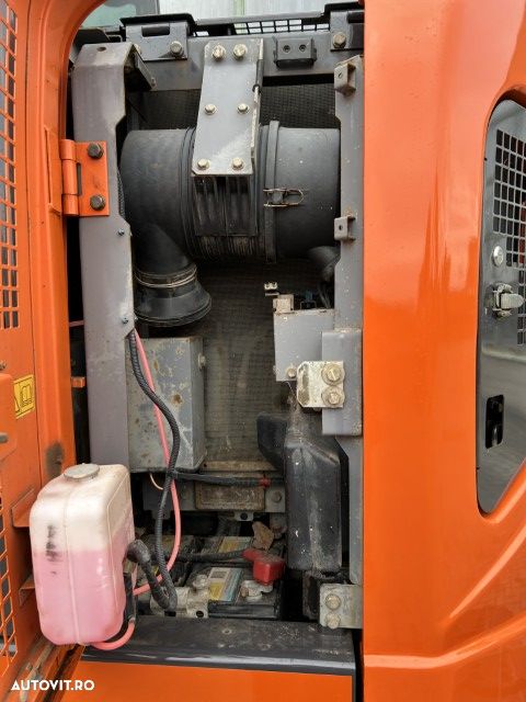 Hitachi ZX 135 US-6 - 14