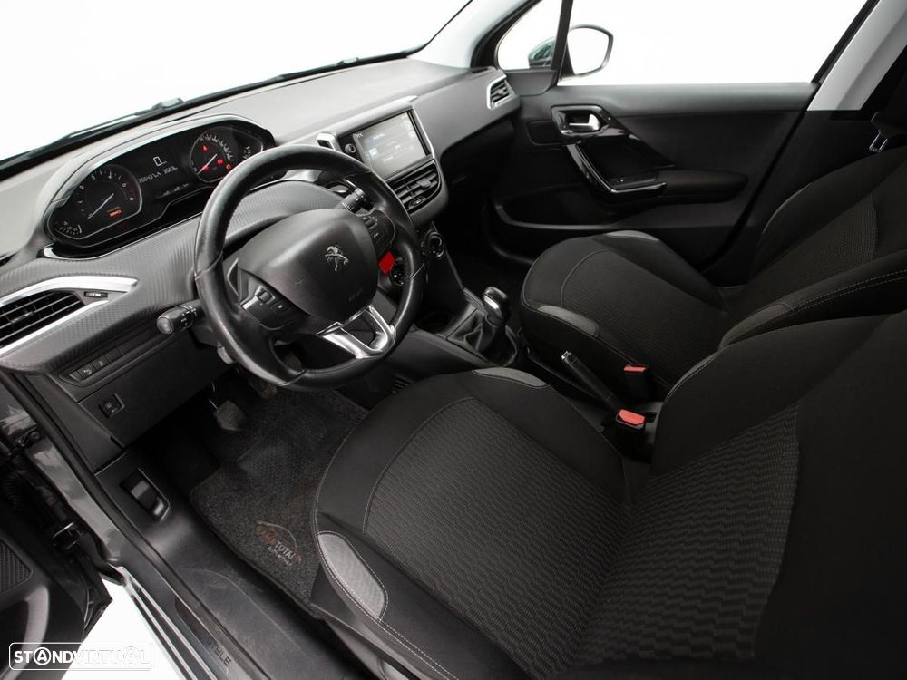 Peugeot 208 1.6 BlueHDi Style - 6