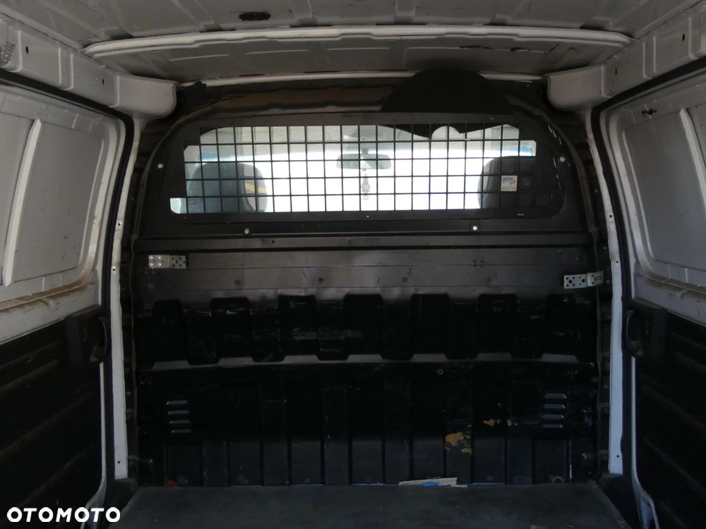 HYUNDAI H1 II  *SAMOCHÓD NA CZĘŚCI*EC (CRYSTAL WHITE) / SKRZYNIA, MASKA, LAMPA, DRZWI,ABS,PRZEKŁADNIA, KLAPA, BELKA, DESKA, FOTELE, KANAPA, ĆWIARTKA KIEROWNICA, TARCZE,ZAWIESZENIE, KOMPLETNY TYŁ, LICZNIK, ZEGARY, PRAWE LEWE PRZÓD TYŁ - 5