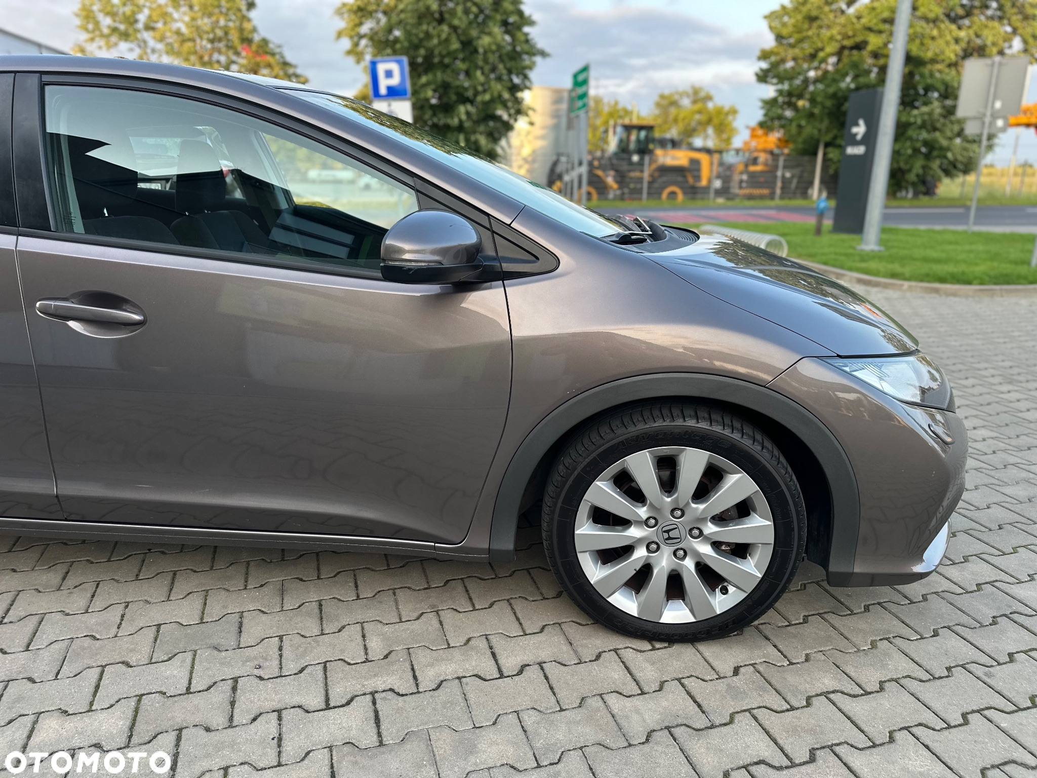Honda Civic 1.8 i-VTEC Sport - 9