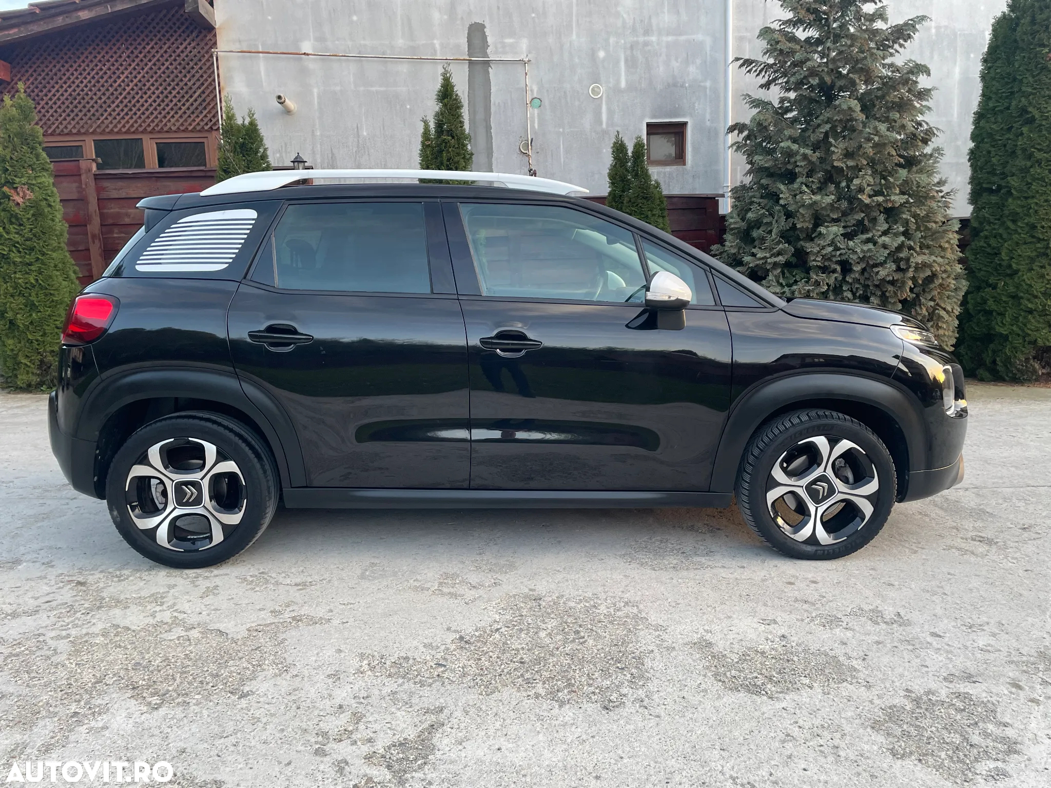 Citroën C3 AIRCROSS 1.2 PureTech S&S EAT6 Shine - 12