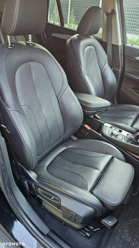 BMW X1 xDrive20i GPF Sport Line sport - 26