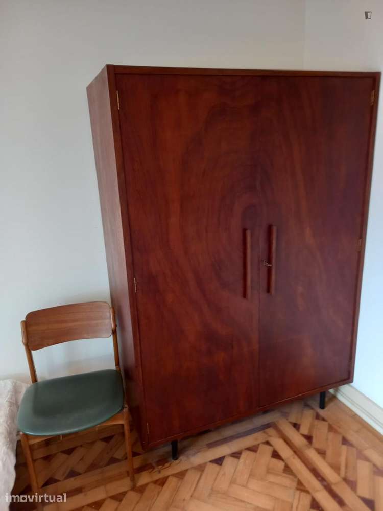 Quarto - localizado em Entrecampos Lisbon - Grande imagem: 3/7