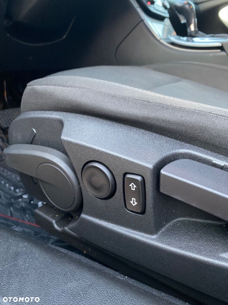 Opel Insignia 2.0 Turbo Sport - 11