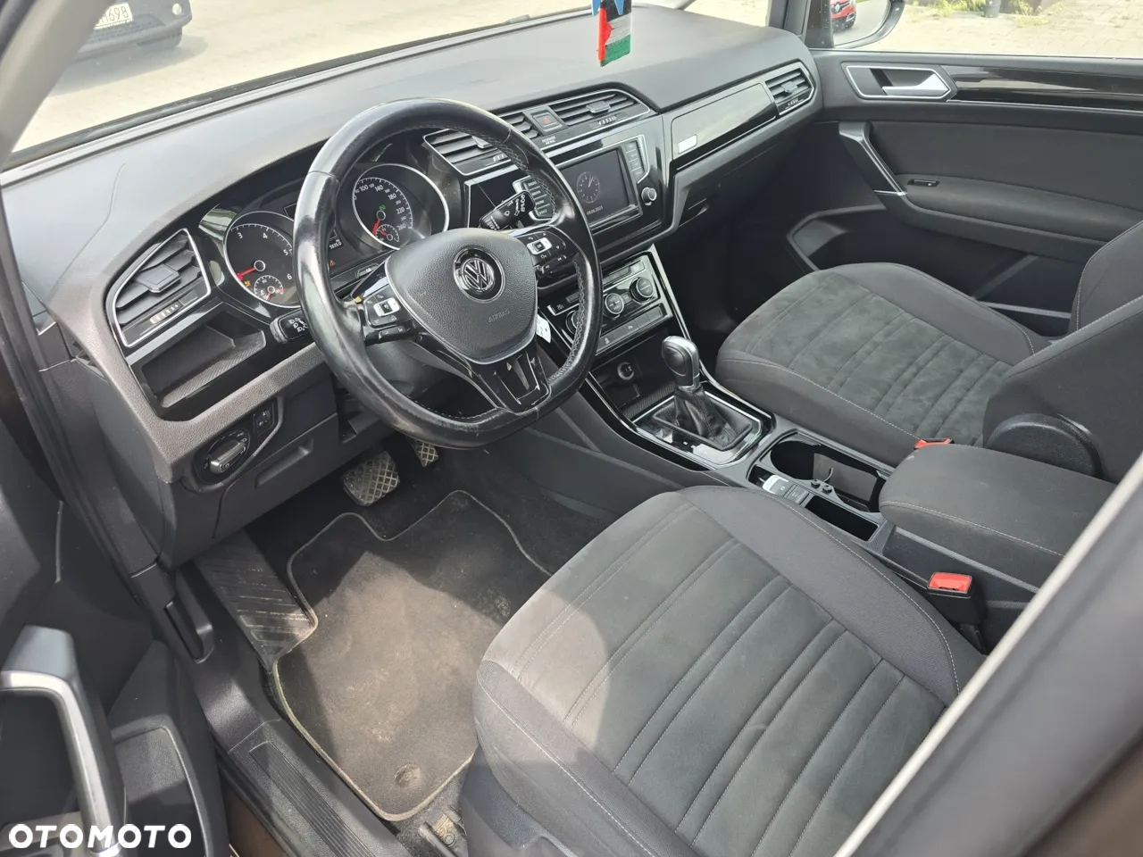 Volkswagen Touran 1.6 TDI SCR (BlueMotion Technology) DSG SOUND - 16