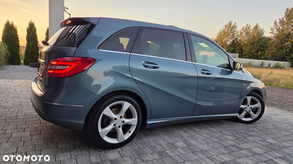 Mercedes-Benz Klasa B 200 (BlueEFFICIENCY) - 3