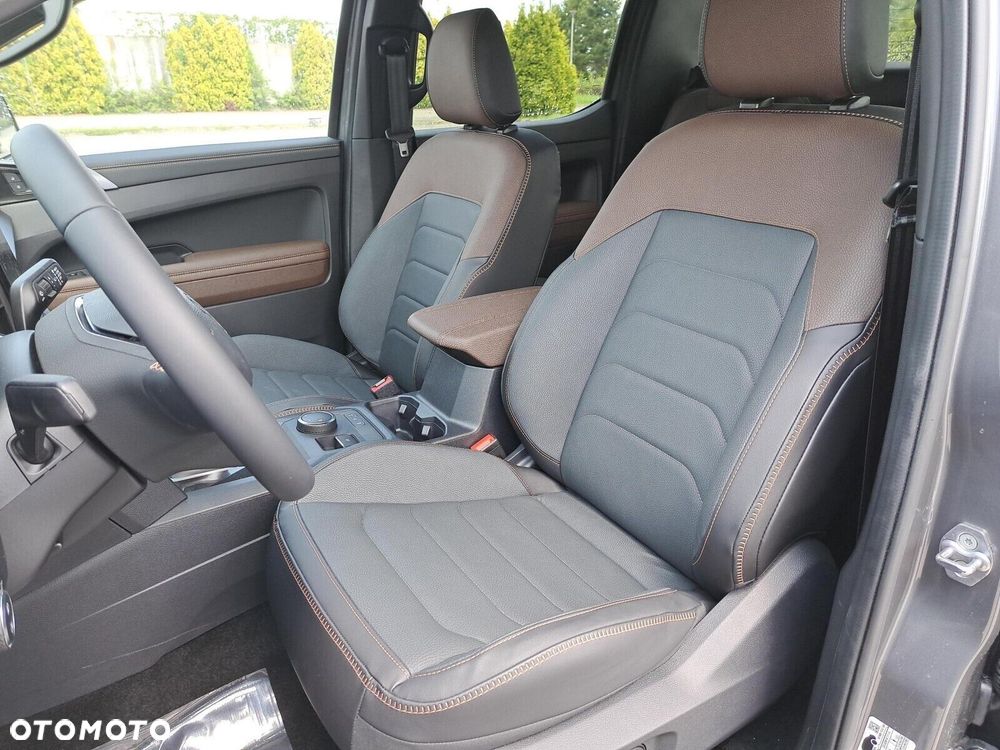 Volkswagen Amarok - 20