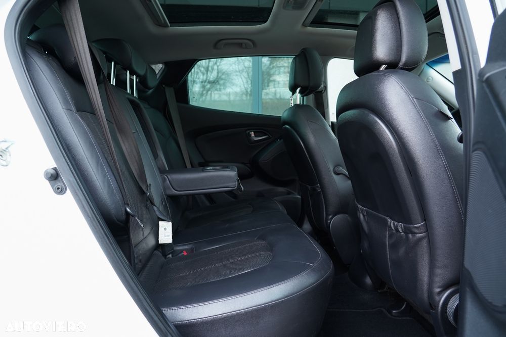 Hyundai ix35 2.0 CRDI 4WD Automatik Premium - 22