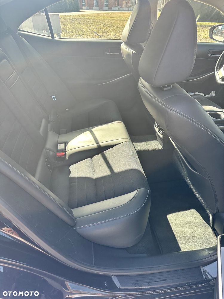Lexus IS 200t Elegance - 7
