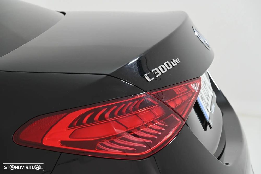 Mercedes-Benz C 300 de AMG Line - 12