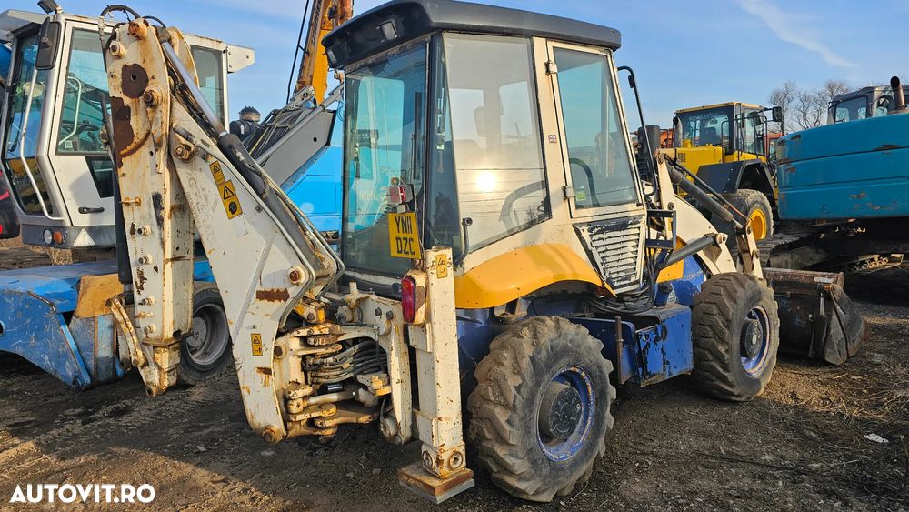 JCB 2CX Buldoexcavator - 2