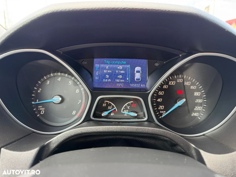 Ford Focus 1.0 EcoBoost Start-Stopp-System TITANIUM - 10