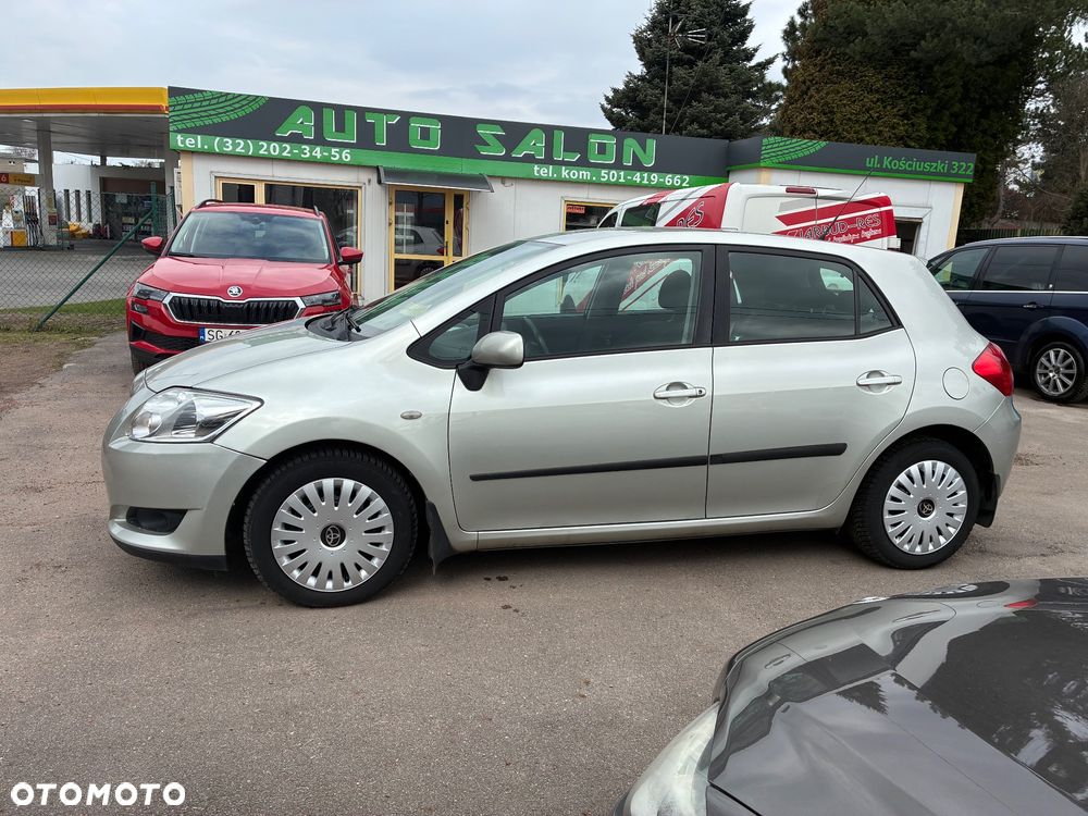 Toyota Auris - 8