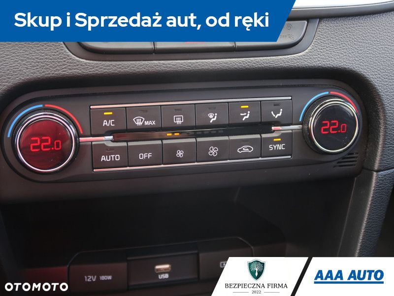 Kia XCeed - 14