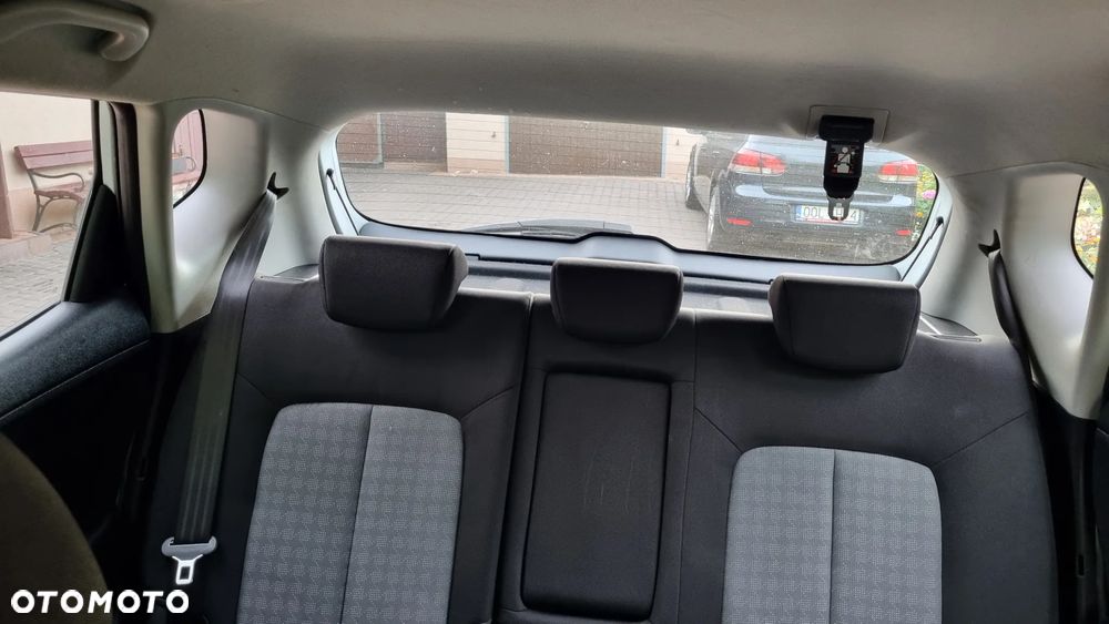 Kia Venga 1.4 CVVT Edition 7 - 15