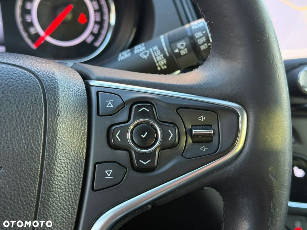 Opel Insignia 1.4 T Executive S&S - 21