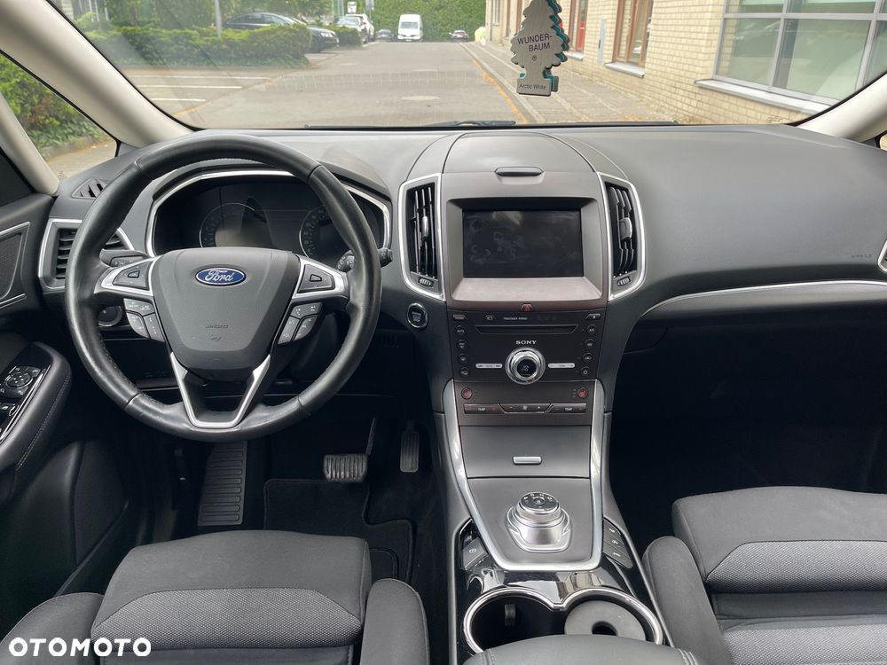 Ford S-Max - 23