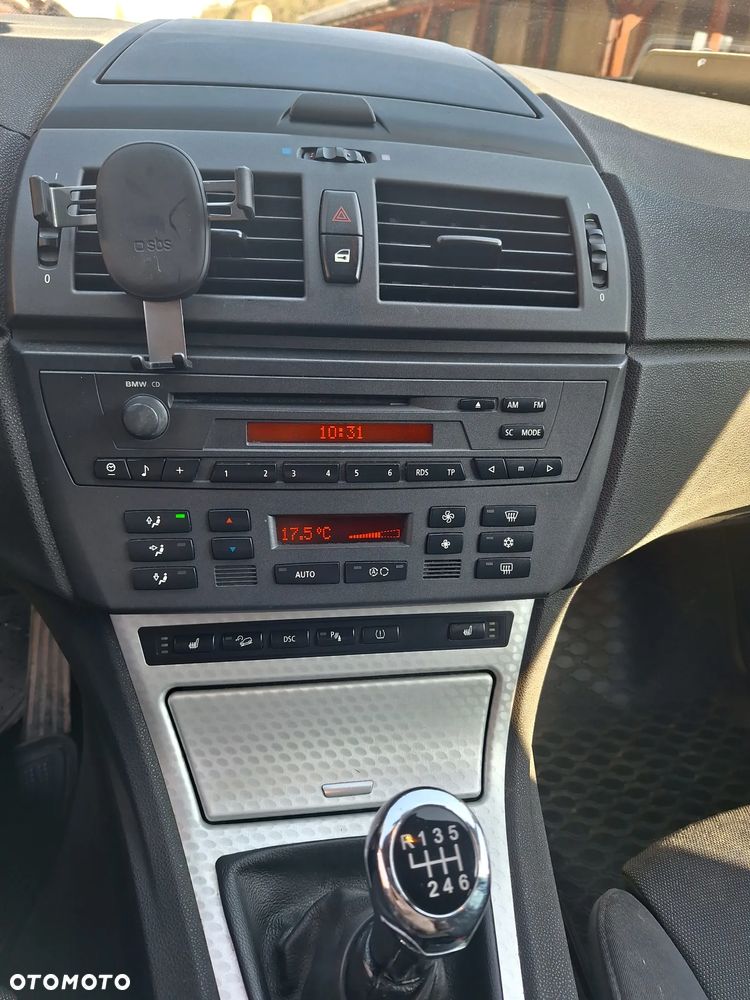 BMW X3 3.0i - 8