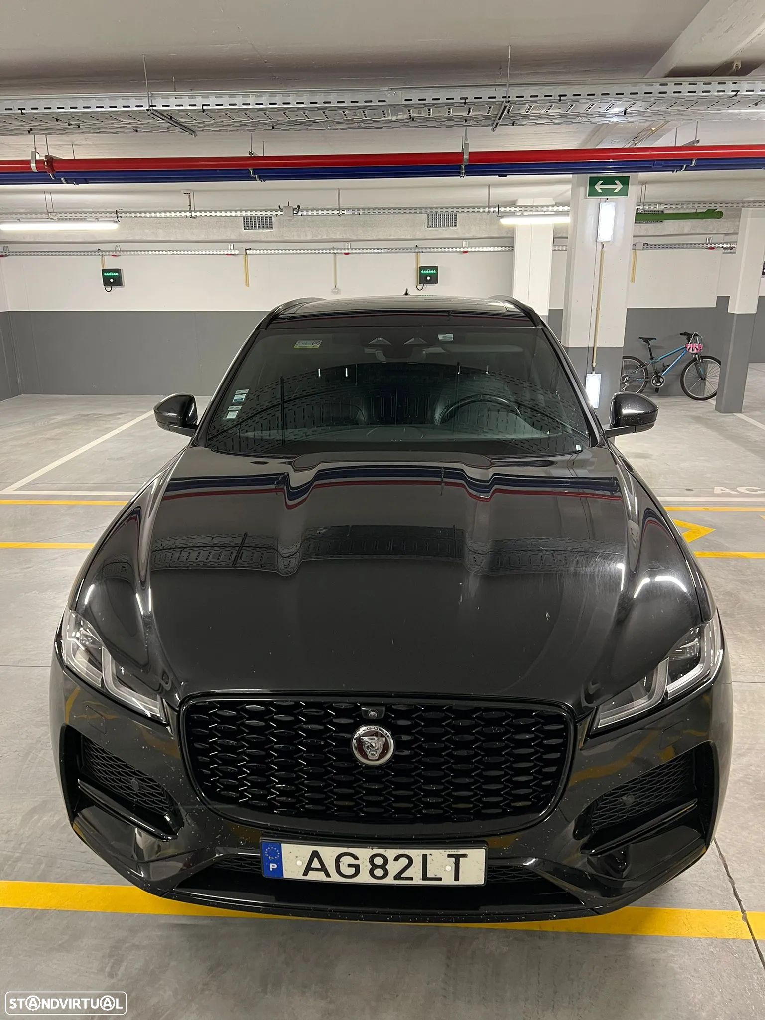 Jaguar F-Pace 2.0 P400e AWD - 1