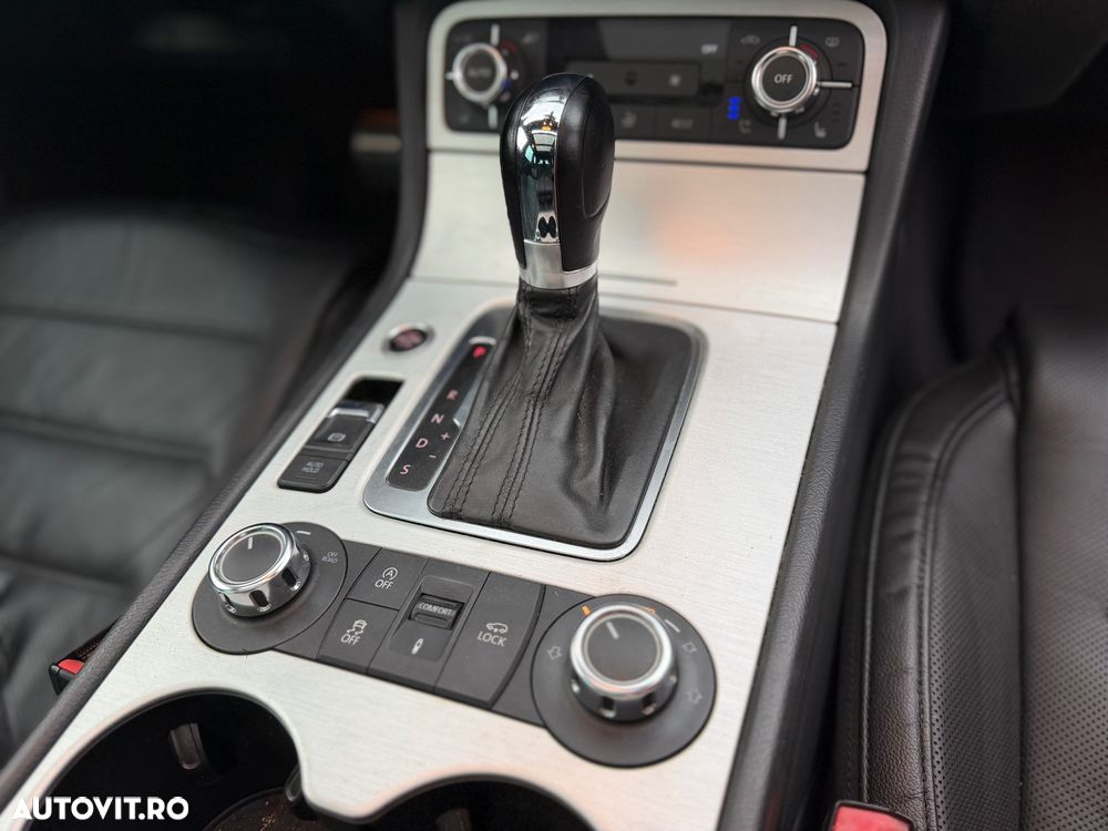Volkswagen Touareg - 26
