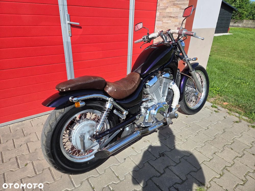Suzuki Intruder - 3