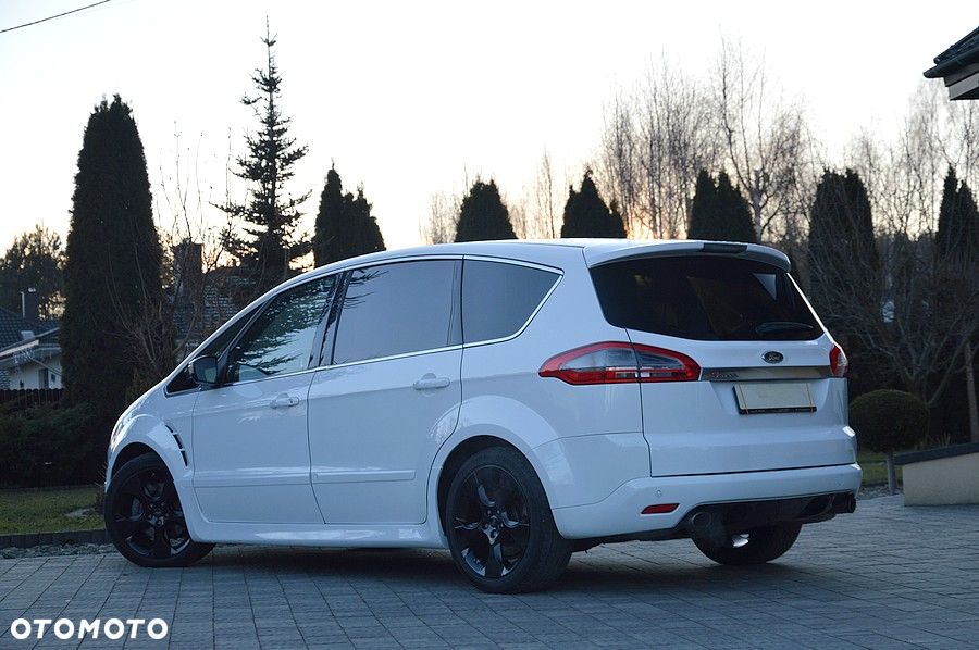 Ford S-Max - 12