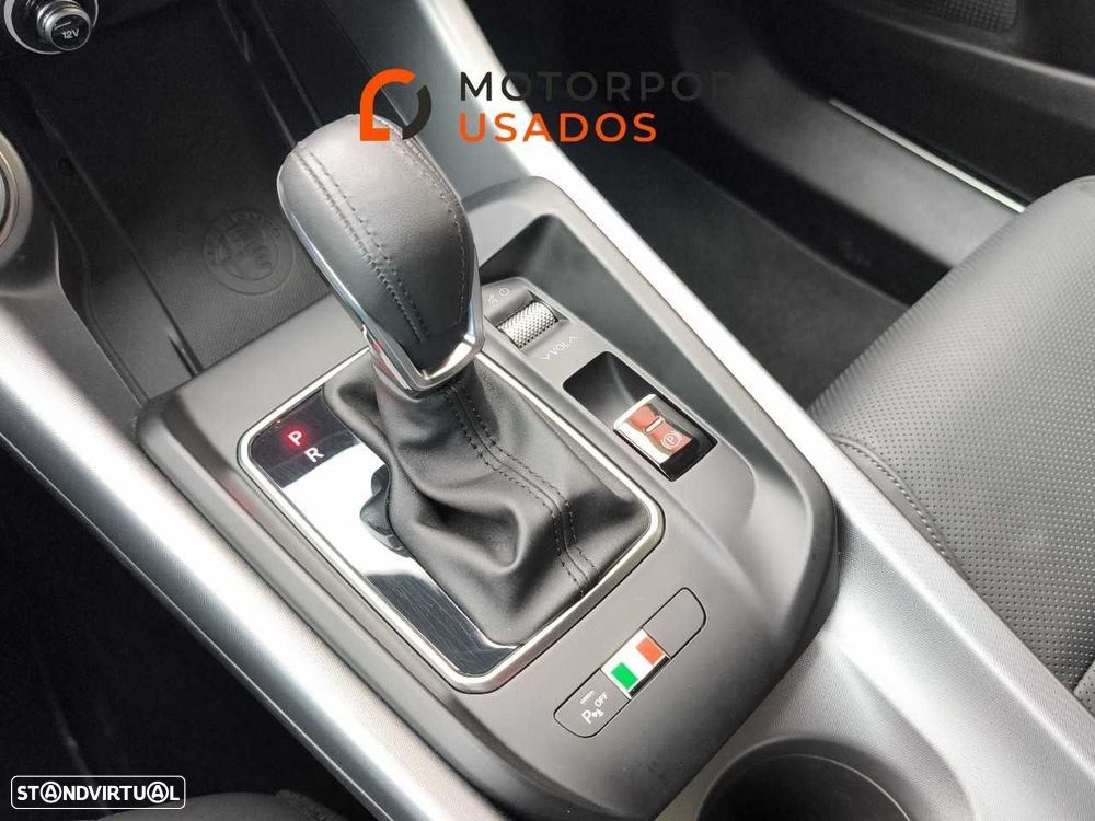 Alfa Romeo Tonale 1.5 Hybrid Edizione Speciale - 26