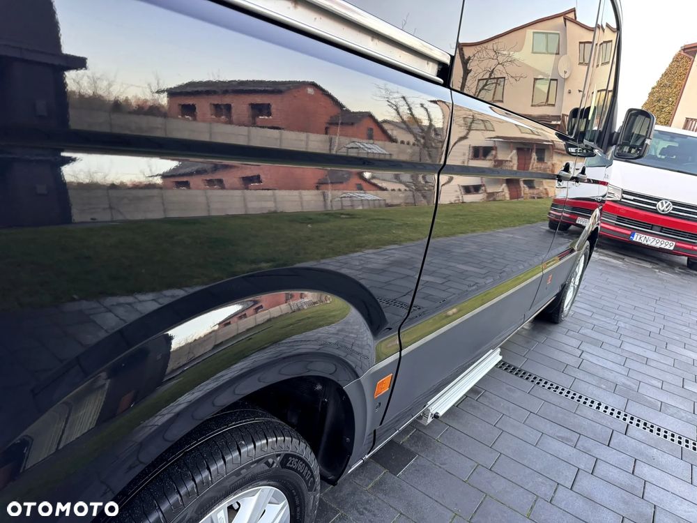 MAN TGE 4x2F SB L3 - 37