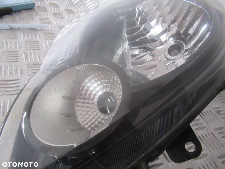 LAMPA PRZEDNIA PRZÓD PRAWA RENAULT KANGOO II 2 2007-2013 rok - 14