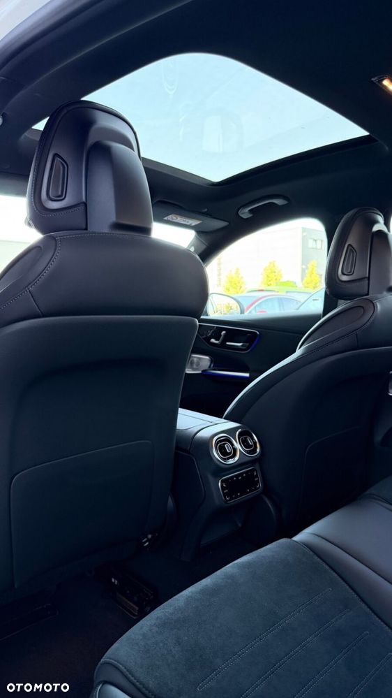 Mercedes-Benz GLC - 31