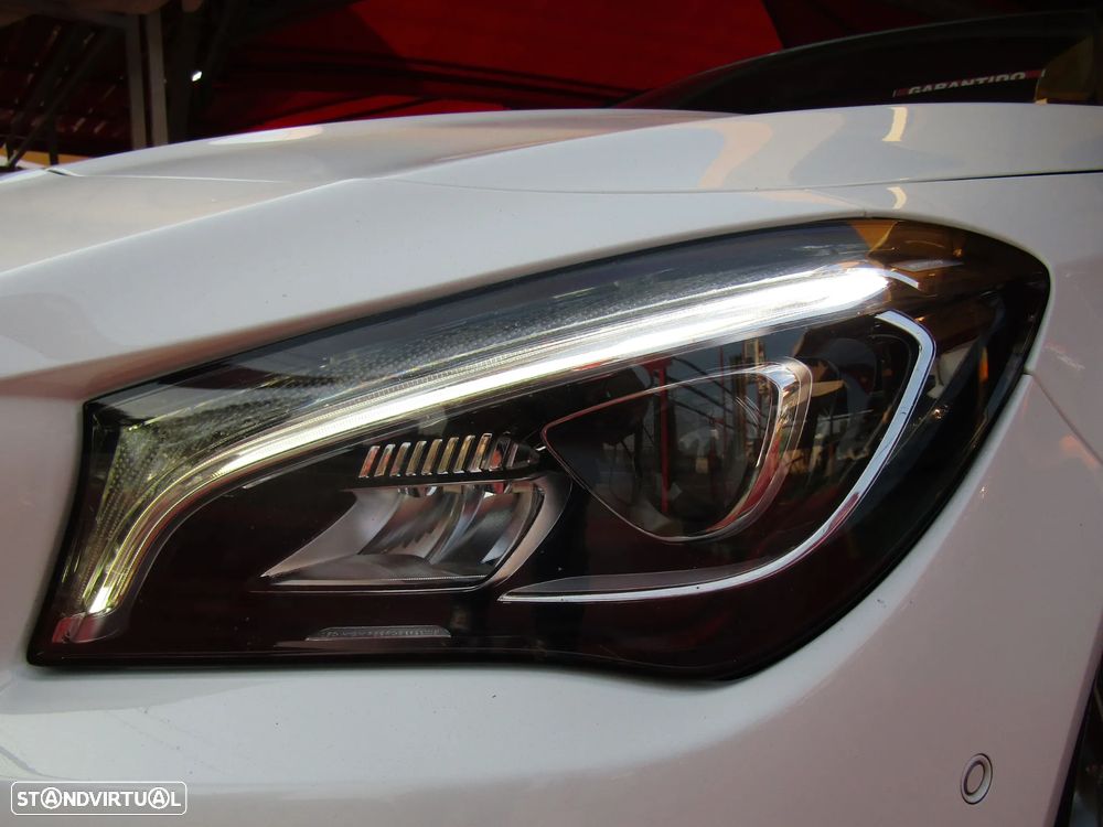 Mercedes-Benz CLA 200 d Shooting Brake AMG Line Aut. - 32