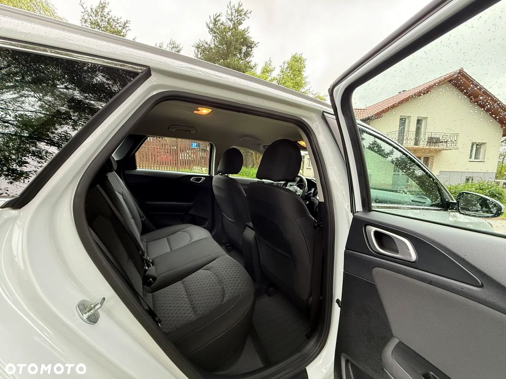 Kia Ceed 1.6 CRDi mHEV L - 32