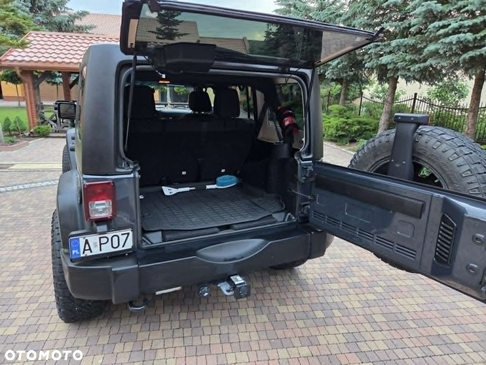 Jeep Wrangler - 9