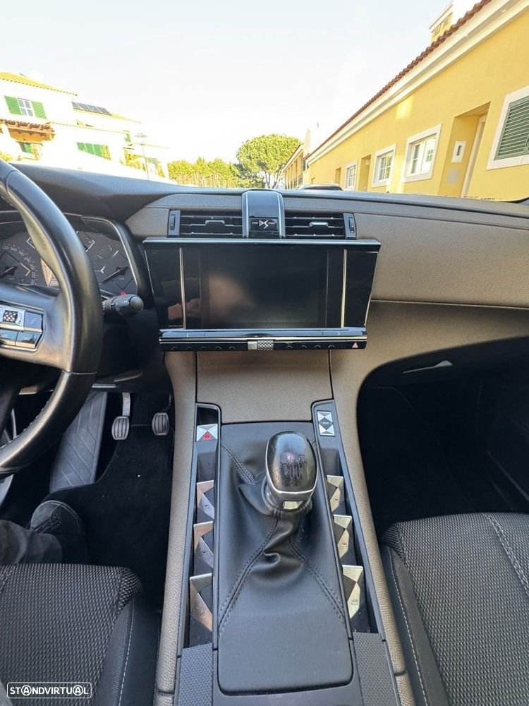 DS DS7 Crossback - 19