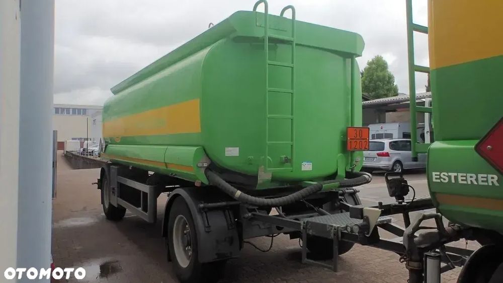 Mercedes-Benz Arocs - 24