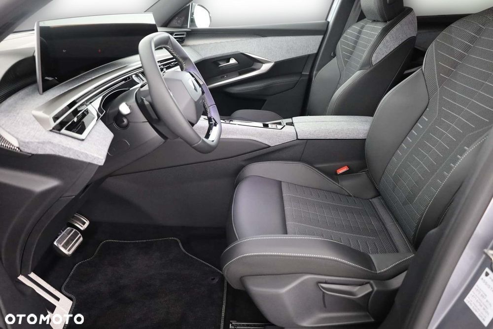 Peugeot 5008 1.2 PureTech mHEV GT S&S e-DCS6 - 11