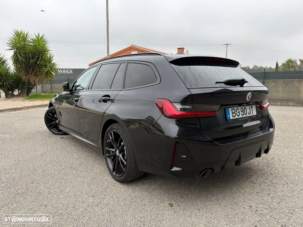 BMW 330 e Pack 50 anos M Auto - 4