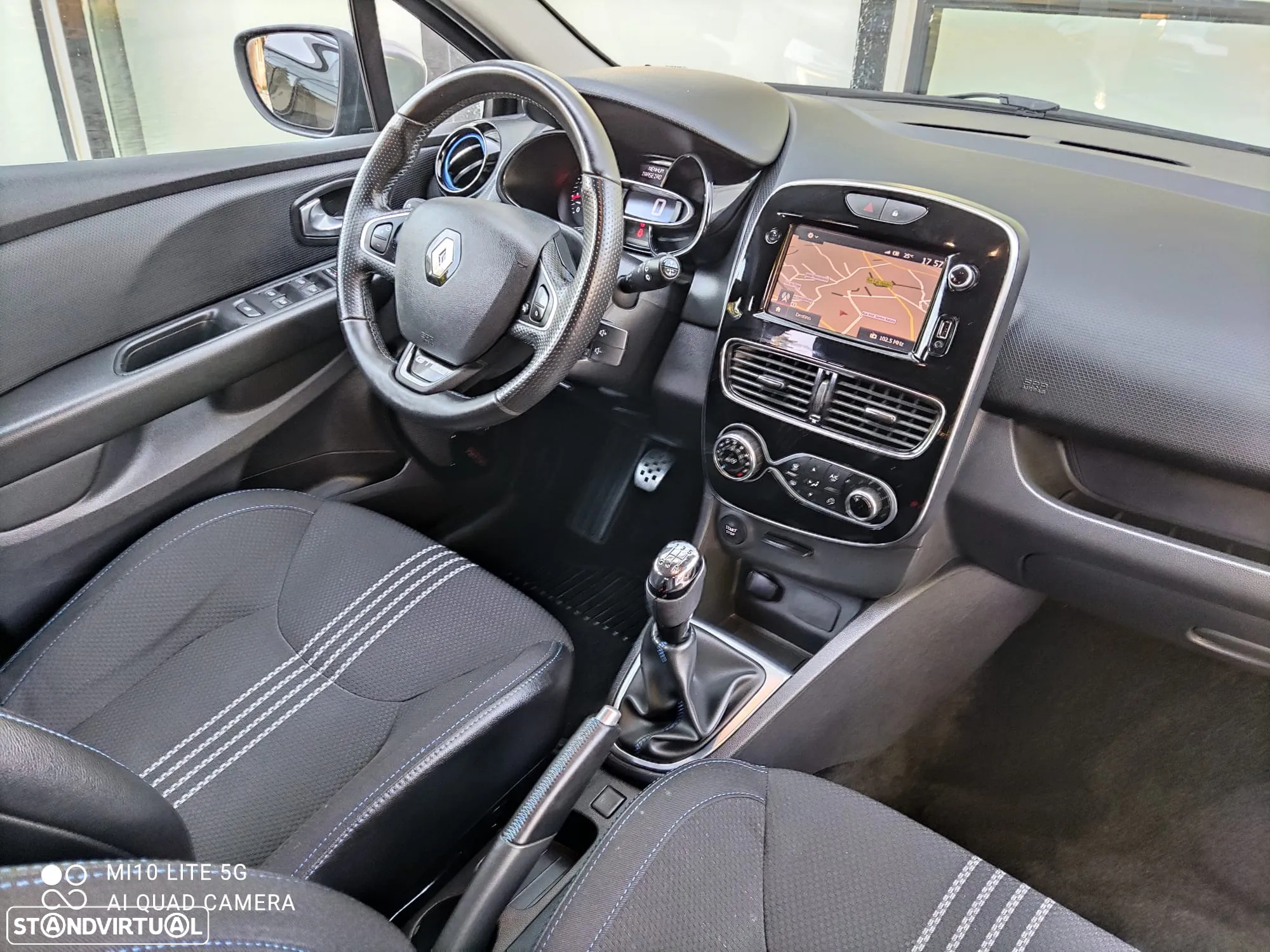 Renault Clio Sport Tourer 1.5 dCi GT Line - 9