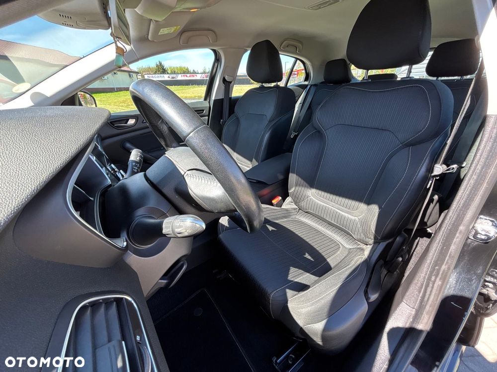 Renault Megane 1.5 dCi Intens EDC - 12