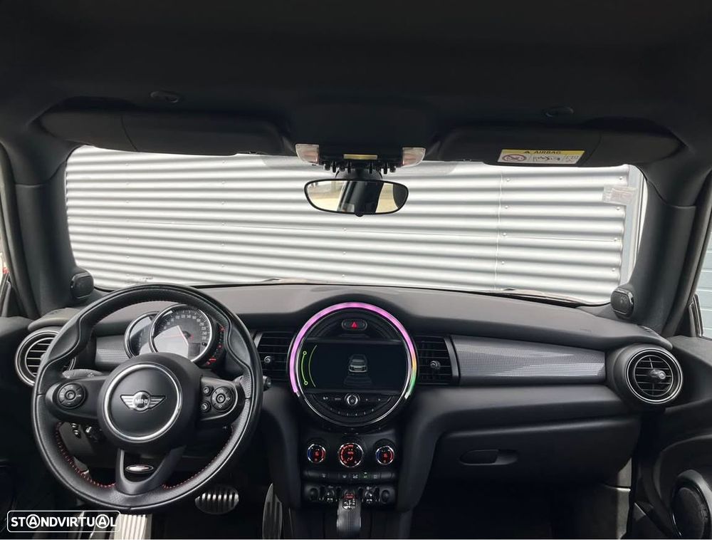 MINI 3 Portas Cooper D Auto - 3