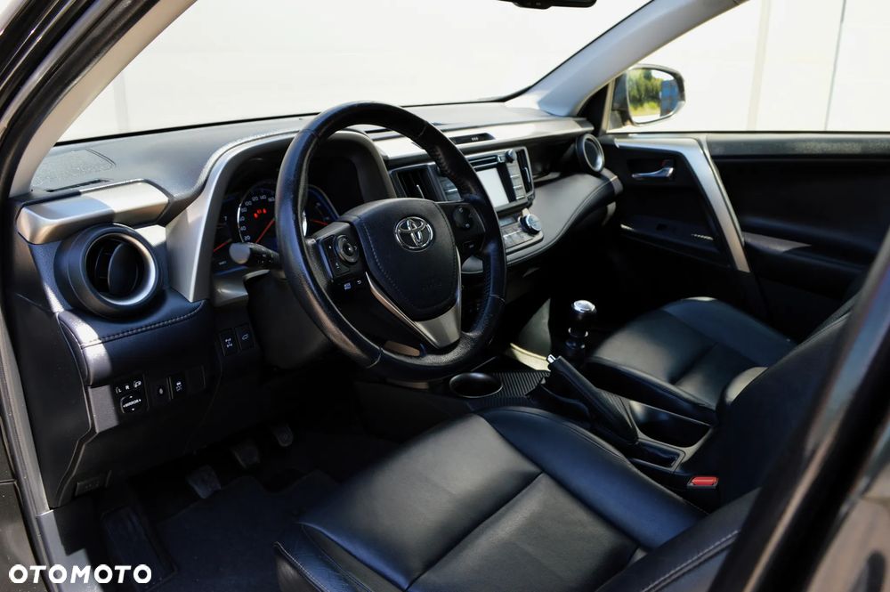 Toyota RAV4 2.2 D-4D Prestige - 5